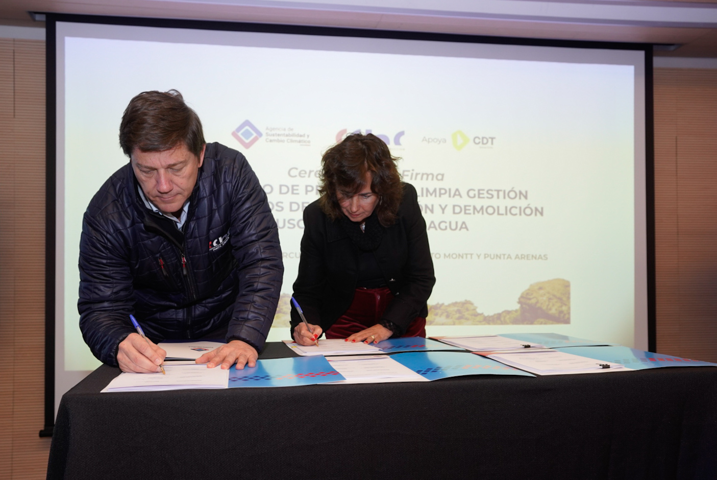 INDUSTRIA FIRMA ACUERDO PARA FOMENTAR LA ECONOMÍA CIRCULAR