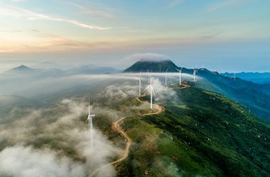 imagen aerea de superficie terrestre de energía eólica