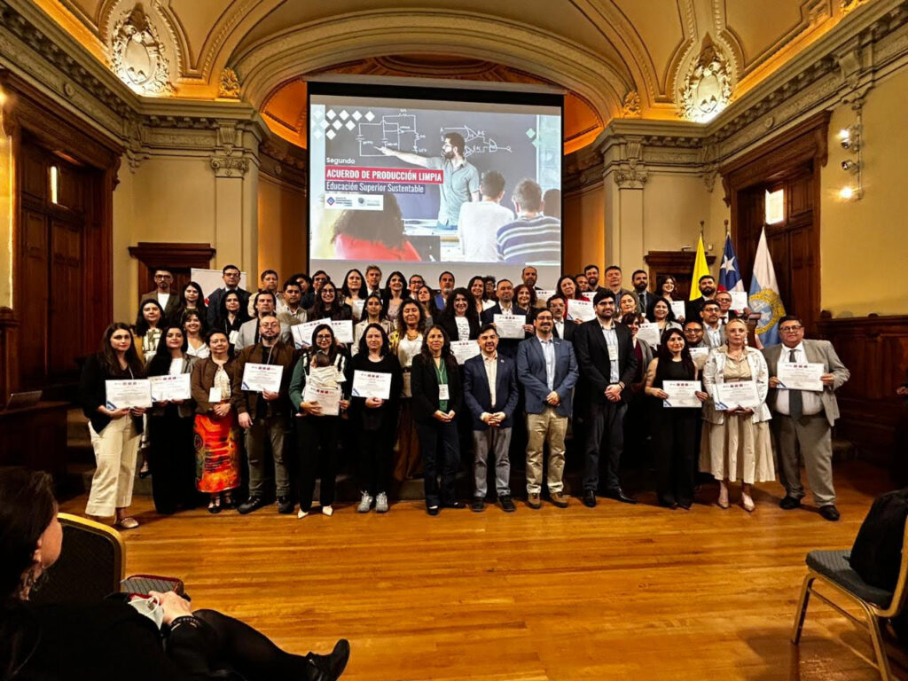 CHILE CERTIFICA 50 CAMPUS sUSTENTABLES