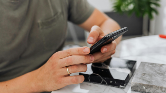 Chile destaca en asequibilidad móvil