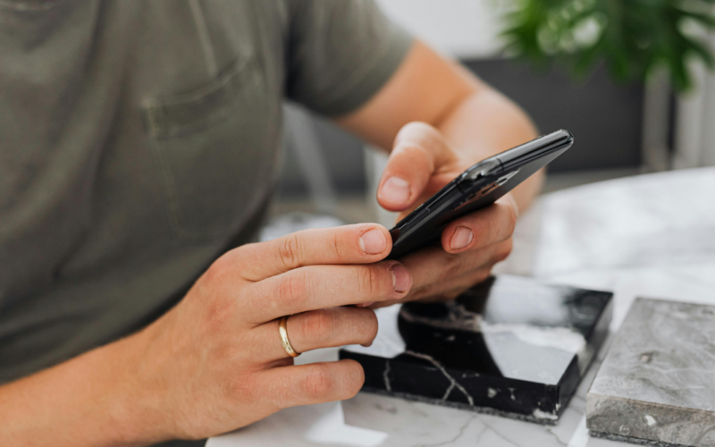 Chile destaca en asequibilidad móvil