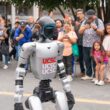 UCSC PRESENTA SU PRIMER ROBOT HUMANOIDE PROGRAMABLE