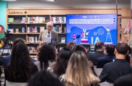 Futuros docentes en IA