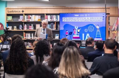 Futuros docentes en IA