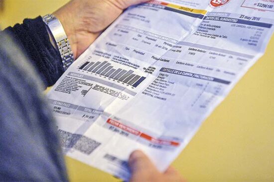 Energía renovable no logra bajar las cuentas