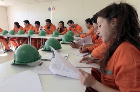 Formacion de ingenieros para la minería