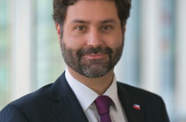 Presidente Kast designa a cuatro nuevos integrantes del directorio de Fundación Chile