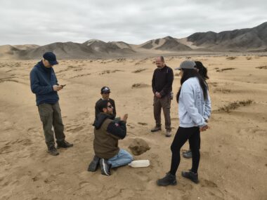 Investigador UDA crea colecciones de microorganismos propios de Atacama