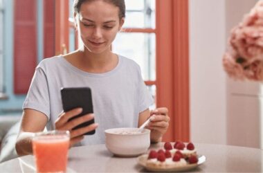 Lo que las pantallas le hacen a nuestra alimentación