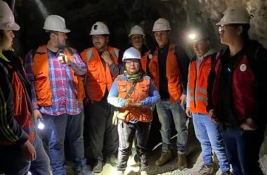 Mujeres en la minería