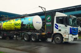 toneladas de leche al año se transportan con electricidad generada a partir de biogas