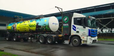 toneladas de leche al año se transportan con electricidad generada a partir de biogas