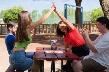 Cómo las pantallas están transformando las relaciones familiares