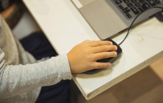 Estudiantes de Magallanes accederán a internet de alta velocidad 