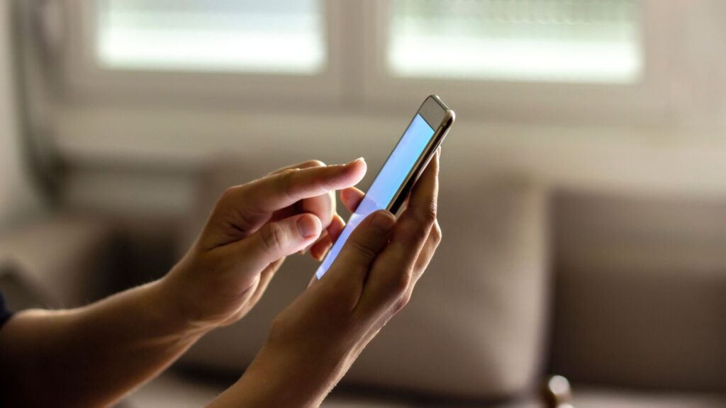 Gobierno anuncia campaña para proteger datos personales ante robo de celulares