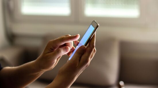 Gobierno anuncia campaña para proteger datos personales ante robo de celulares