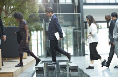 Las principales economías de América reducen la jornada laboral