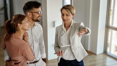 Mercado inmobiliario abre nuevas oportunidades laborales para mujeres