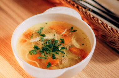 beneficios de la sopa de pollo en cuadros respiratorios