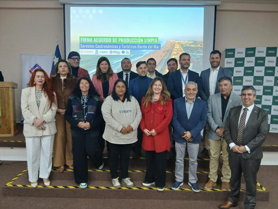 Barrio del Mar firma Acuerdo de Producción Limpia