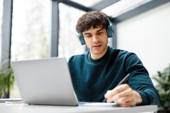 Matrícula Online 2026 en Chile crece por mayores de 35 años
