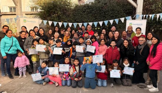 Programa Leer es Poderoso por Adultos Mayores