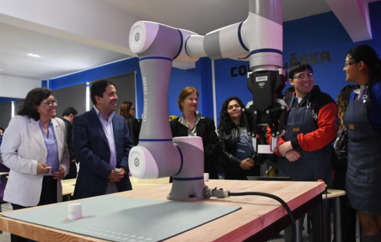 Atacama inaugura su primer Aula MakerSTEM en Paipote