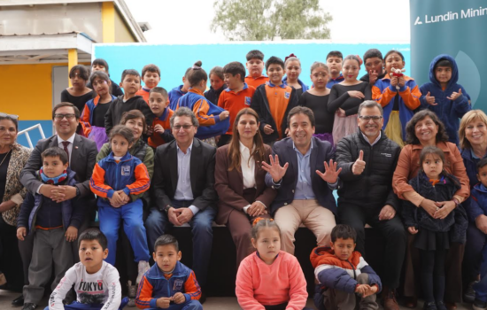 Lundin Mining presenta su programa educativo ARA